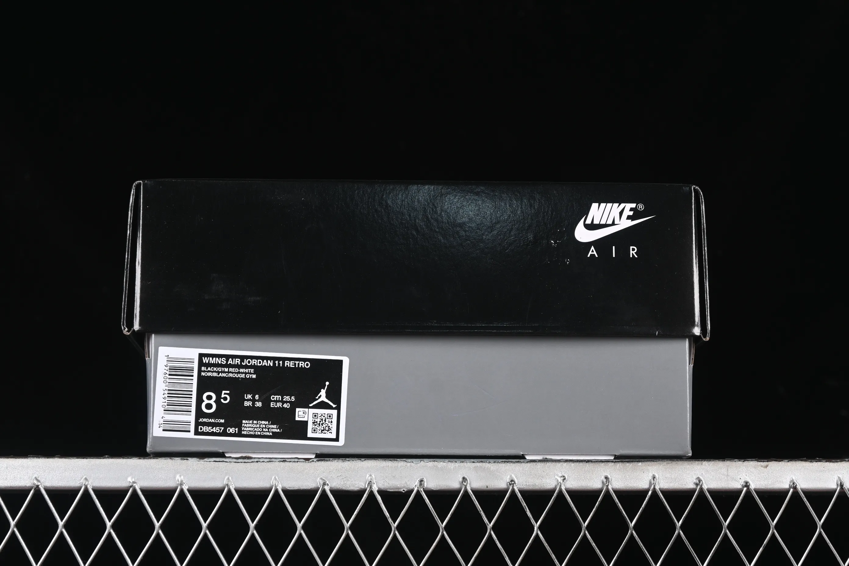 All categories Air Jordan Jordan series basketball shoes Air Jordan 11 F version Air Jordan 11 Retro "Bred Velvet" AJ11 Joe 11 black red velvet DB5457-061
